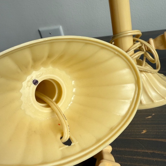 3 x vintage plastic electric 🕯️ candles 
1950’s - Picture 7 of 12